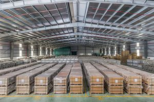 Loseta Vinílica de Lujo Moderna de Grado Comercial, 3.0mm, Adhesiva, Impermeable, Ecológica, Superficie con Aspecto de Madera, Material de PVC para Tiendas Minoristas - Product Image 5