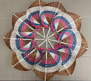 Éventail à main en bambou naturel inachevé prêt pour la coloration de la peinture ou des projets de décoration artistique personnalisés - Product Image 4