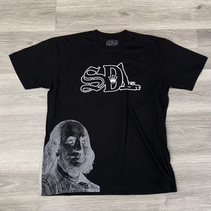 Camiseta Negra de Manga Corta para Hombre con Estampado de Foto de Benjamin Franklin, Logotipo Frontal, Tejido de Rizo Ecológico, Estilo Urbano, Cuello Redondo, Algodón - Product Image 1