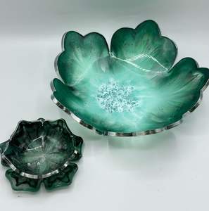 Cuenco de resina decorativo de primera calidad con acabado suave y aspecto artístico diseñado para una decoración elegante y moderna del hogar - Product Image 1