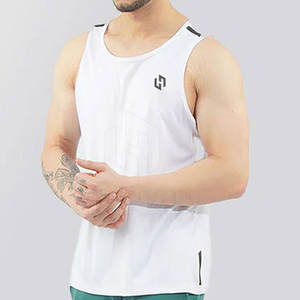 เสื้อกล้ามทรงสลิมฟิตมีสไตล์และน้ำหนักเบาสำหรับยิมวิ่งและชุดลำลอง - Product Image 5