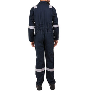 Combinaison de sécurité confortable avec tissu résistant, idéale pour les longues heures de travail dans les environnements industriels et de construction - Product Image 3