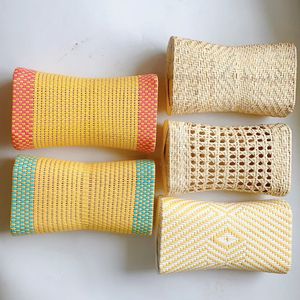 หมอนหวายแบบยั่งยืนน้ำหนักเบานุ่มและเป็นธรรมชาติเหมาะสำหรับบ้านสไตล์โบโฮหรือชนบทน้อยเพิ่มพื้นผิวในพื้นที่นั่งเล่น - Product Image 1