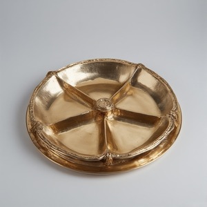 Assiette de présentation en verre en aluminium de qualité supérieure serveur de fruits secs avec design à trois feuilles en finition or poli décor de table à manger de luxe - Product Image 6