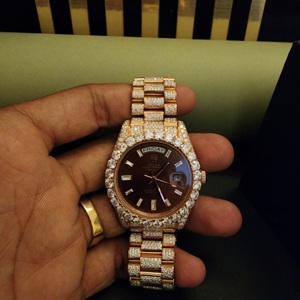 Relojes de Moda de Acero Inoxidable Premium con Diamantes Moissanite y Movimiento de Cuarzo Suizo, Reloj de Lujo Unisex - Product Image 4