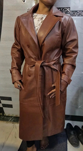 Abrigo de Cuero Tipo Gabardina para Mujer, Piel de Oveja Genuina, Color Marrón, Abrigo Largo de Invierno - Product Image 4