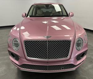 Bentley Bentayga W12 Signature 2018 d'occasion, incroyablement parfait, faible kilométrage, en stock, proposé à un prix fantastique - Product Image 1