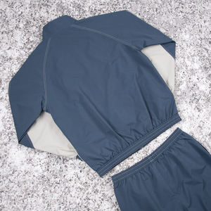 Conjunto de chándal para correr con logotipo personalizado del fabricante 2025, conjunto de chándal cortavientos de nailon con cremallera deportiva en blanco para hombre - Product Image 5