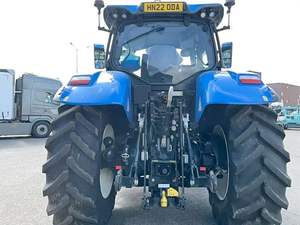 Tractor de Ruedas Holland T7.210 Nuevo y Usado de Alta Calidad en Venta, Motor Yunnei de 160HP, Caja de Cambios y Bomba - Product Image 4