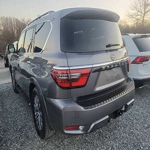 Nissan Armada 2023 USADO EN PERFECTAS CONDICIONES - Product Image 2