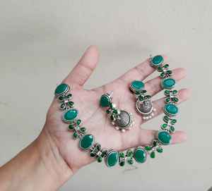 Conjunto de joyas oxidadas para mujer, collar y pendientes tradicionales, perfecto para festivales, Ropa Étnica, bodas y ocasiones especiales - Product Image 2