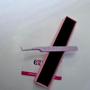 Pince à épiler professionnelle pour extensions de cils, pointe fine à 90 degrés, avec revêtement poudré rose pailleté de haute qualité et poignée papillon - Product Image 5