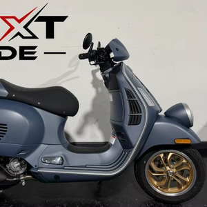 VENDITA 2027 <span class=keywords><strong>Vespa</strong></span> <span class=keywords><strong>GTV</strong></span> 310 Officina 8 310 Edizione Limitata Heritage Maxi Scooter con Carrozzeria in Acciaio Prodotto in Italia >130km/h - Product Image 1