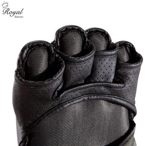 Gants de boxe Mma avec logo personnalisé Gants Mma demi-doigt en PU pour l'entraînement Gants de boxe durables - Product Image 5