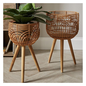 Colección de macetas de ratán hechas a mano Boho Luxe Garden Haven para un ambiente hogareño relajante, inspirado en la naturaleza y elegante - Product Image 1