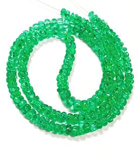 Collier en émeraude naturelle pour enfants avec perles rondes sculptées, bijoux en argent sterling faits à la main - Product Image 3