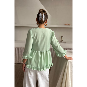 Chemise en lin pour femme avec nœud devant et détail volanté, couleur verte - Product Image 1