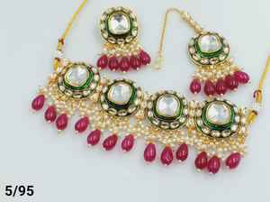 Nuevo diseño de forma cuadrada elegante chapado en oro tradicional Motipearl gota tachonado gargantilla collar pendiente Mangtika conjunto y conjunto de joyería - Product Image 4