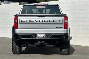 เชฟโรเลต ซิลเวอราโด 1500 ZR2 ครูว์แค็บ ขับเคลื่อน 4 ล้อ พวงมาลัยซ้าย เบาะหนัง กล้องมองหลัง ปี 2024 - Product Image 5