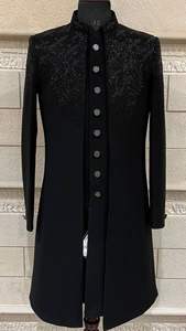 Sherwani noir personnalisé 2025 @ Men's, haussement d'épaules et pantalon orné de perles de verre en cristal, travail manuel Dabka pour mariage/fête - Product Image 2