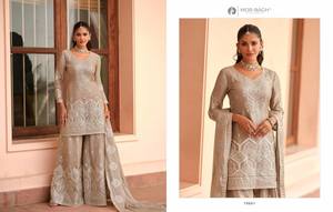 Collection de salwar kameez de créateurs Tora Silk, catalogue complet disponible au prix de gros, collection haut de gamme au prix de gros. - Product Image 3