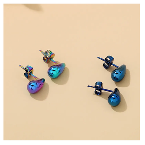 Boucles d'oreilles clous pour femmes en acier inoxydable plaqué argent de qualité supérieure, mini-gouttes d'eau vintage, perles, design indien tendance - Product Image 4