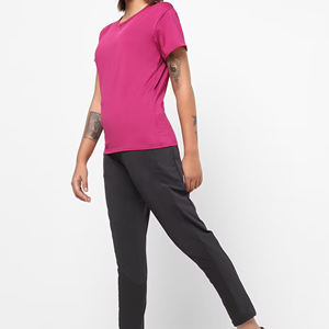 Camiseta de gimnasio para mujer con logotipo personalizado, nueva ropa deportiva transpirable con estilo para el verano - Product Image 2