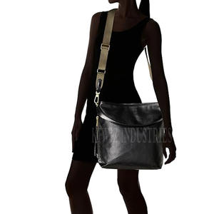 Venta en línea Bolsos de cuero de moda de color sólido Bolsos de cuero de moda de mujer de buena calidad - Product Image 6