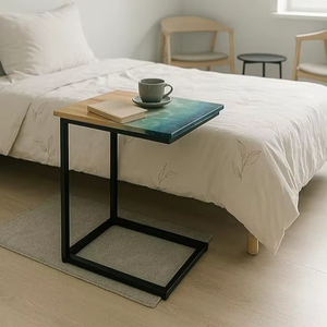 Table d'appoint en métal de qualité supérieure avec un design unique adapté aux salles de banquet, aux villas, aux hôtels et aux salons élégants - Product Image 1