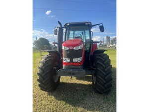 Tractor Massey Ferguson 7615 Dyna-6 Usado en Buen Estado con Cargadores Frontales y Traseros, Capacidad de Carga de 45 Toneladas, Bomba de Caja de Cambios, Motor y Rodamientos - Product Image 5