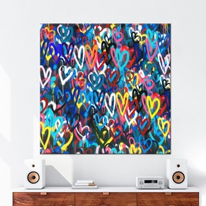 Lienzo Impreso: Diseño de Corazones de Amor con Graffiti Colorido, Lienzo Enrollado - Product Image 1