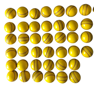 Pelota de Críquet de Cuero Mahaplay de 2 Piezas para Interior/Exterior, 125 g, Color Amarillo, Duradera, Atractiva, Estándar de Entrenamiento Profesional - Product Image 1