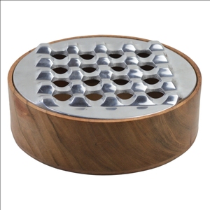 Cendrier d'inspiration nautique Un accessoire de table décoratif pour la maison pour faire de vos cendres de cigarettes en un seul endroit un cadeau parfait - Product Image 6