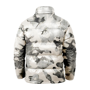 Chaqueta de Invierno Unisex con Revestimiento Sublimado, Chaqueta Acolchada Informal y Elegante, Impermeable, con Capucha, Logotipo Frontal y Mangas Largas - Product Image 2