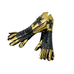 Guantes medievales con trabajo de latón Guantes de cuero Cosplay plateados Guantes de acero inoxidable para hombres - Product Image 1
