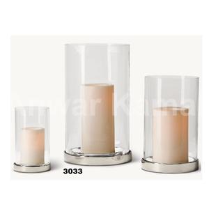 Bougeoir Hurricane en métal argenté et verre trempé transparent avec finition nickel, idéal pour la décoration de la maison et de Diwali - Product Image 1