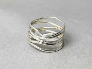 Anillo Espiral de Plata de Ley 925, Joyería Fina de Moda, Anillo de Plata Minimalista Hecho a Mano para Mujer a Precio de Mayoreo - Product Image 4