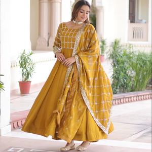 Ensemble Kurta Anarkali brodé pour femmes en gros avec dupatta, couleur moutarde, tenue de fête - Product Image 1