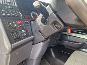 Camión Tractor Usado 2013 para R480 6x4 Euro 2 con Retarder, 3 Pedales, Elevador de Gancho y Volante a la Izquierda - Product Image 4