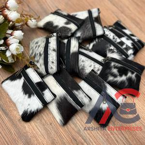 Porte-monnaie en cuir véritable fait à la main avec fourrure de peau de vache, porte-cartes de crédit ovale, étui élégant et mignon de style western, petit portefeuille ovale - Product Image 1