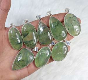 Colgante de Prehnita natural Collar de Prehnita verde Colgante plateado Colgante de piedras preciosas de Prehnita Joyería Collar de cabujones - Product Image 4