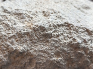La pyrophyllite de qualité technique minimise le coefficient de friction dans les métaux frittés, prolongeant ainsi la durée de vie des pièces de précision. - Product Image 4