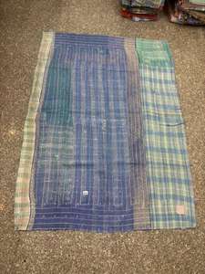 Hecho a mano Reversible Kantha sostenible cosido a mano Kantha tradicional Vintage 100% algodón hecho a mano Boho Chic Kantha - Product Image 4