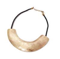 Collier en laiton à la mode fabriqué en chine colliers en or en laiton bijoux femmes cadeau utiliser pour une pièce de conception simple