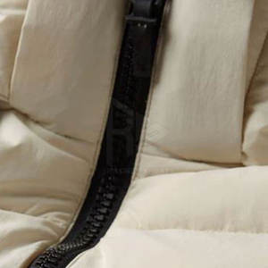 Nueva chaqueta acolchada personalizada de marca para hombre, chaqueta acolchada ligera 2024 de alta calidad en estilo informal - Product Image 6