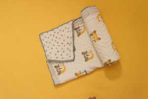 Indian 100 % Premium Mul Cotton Handmade Soft Breathable Anti-Allergenic Light Weight 0-4 Year Baby <b>Quilt</b> 40*60 Inches Size - Product Image 2