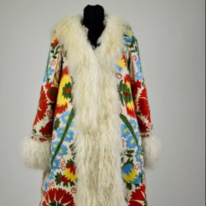 Abbigliamento <span class=keywords><strong>donna</strong></span> <span class=keywords><strong>donna</strong></span> a buon mercato cappotto Casual invernale Suzani ricamo pelliccia Parka <span class=keywords><strong>donna</strong></span> con collo di lana giacche <span class=keywords><strong>invernali</strong></span> per <span class=keywords><strong>donna</strong></span>