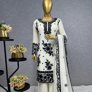 Festival elegante desgaste algodón Kurti con patrones geométricos de moda y trabajo de piedra impresionante - Product Image 1