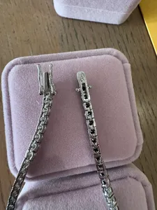 สร้อยข้อมือเพชรมออิสซาไนท์สำหรับผู้หญิงทันสมัยได้รับการรับรองขนาด3.0มม. เครื่องประดับแฟชั่นสำหรับงานเลี้ยงทรงกลมสีขาวดำ - Product Image 2