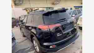 Toyota RAV4 IV 2019 Turbo 4L Sedán, Interior Oscuro, Asientos de Cuero, Transmisión Automática, Gasolina, Volante a la Derecha, Techo Panorámico R17 - Product Image 3